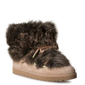 NIB UGG POSH CLASSIC SHORT SUEDE FLUFF BOOTS BEACHWOOD TAN
